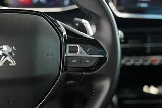 Peugeot 208 1.2 PureTech Allure  Panoramadak Navigatie Full-led 24 Maanden garantie* (Vraag naar de voorwaarden) / 9