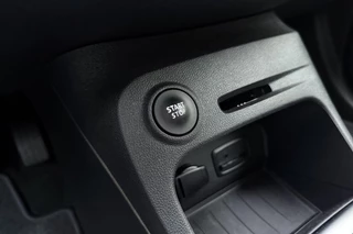 Renault Captur 0.9 TCe Intens | Achteruitrijcamera | Cruise control | Airco | Navigatie | Parkeersensoren | Spraakherkening | Digitale cockpit | / 24