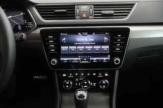 Skoda Superb Combi 1.4 TSI 218pk iV Business Edition Trekhaak Memory Stoelverwarming Virtual Cockpit Navigatie / 14