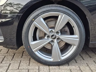 Audi A4 Avant 35 TFSI * AUTOMAAT * Black Pakket * Navigatiesysteem * Stoelverwarming * 56.000KM! * ZEER Netjes! * / 10