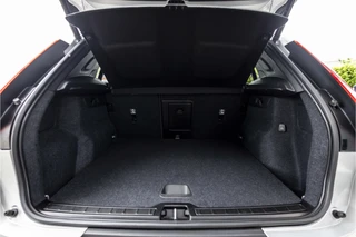 Volvo XC40 1.5 T4 Plug-in hybrid Core Bright  | Keyless | Camera | Carplay / 38