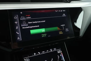 Audi Q8 e-tron 50 340pk quattro S Edition 95 kWh SOH 100% B&O HUD Keyless Stoelverwarming Camera Panoramadak Navigatie 2x S-Line / 30