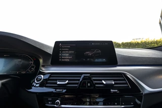 BMW 5 Serie 530e M-Sport  | Leder | Memory | NL Auto / 31