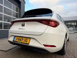 Seat Leon Sportstourer 1.5 TSI Style Launch Edition / ACC / Led / CarPlay / Trekhaak . / 17