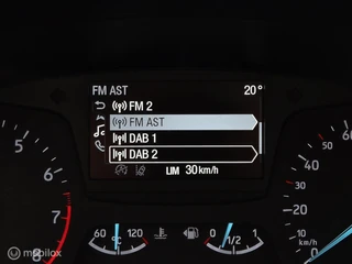 FORD FIESTA 1.1 TREND/AIRCO/PDC/16''LMV/CARPLAY/BLUETOOTH/LANE ASSIST/USB/ISOFIX/DAB/NAVI / 37