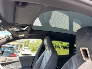 BMW iX xDrive40 High Executive Pano Harman/Kardon Trekhaak / 7