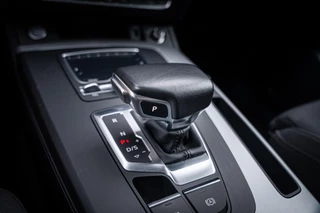 Audi Q5 50 TFSI e Quattro Pro Line | Luchtvering | Matrix LED | Inparkeersysteem | Drive select | Trekhaak | Navigatie | SoH 94% | / 48