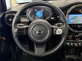 MINI 5-Door 1.5 Cooper MINI Yours / 17
