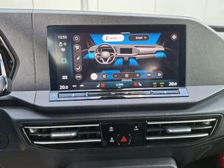 Volkswagen Caddy Maxi 1.5 TSI 115pk DSG AUT. * 7 Persoons * 13.000KM! * Navigatiesysteem * Stoelverwarming * ParkeerCamera * / 25
