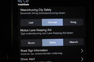 Volvo V60 2.0 T6 Recharge AWD R-Design | PARK ASSIST PACK | DAB | APPLE | VOORRUITVERWARMING | CAMERA / 47