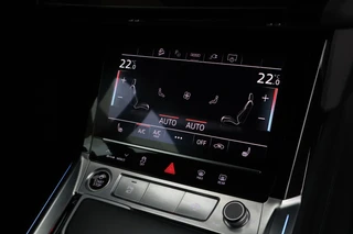 Audi e-tron 55 408pk quattro S edition 95 kWh SOH 94% HUD Elec stoelen Memory Camera ACC S-Line / 34