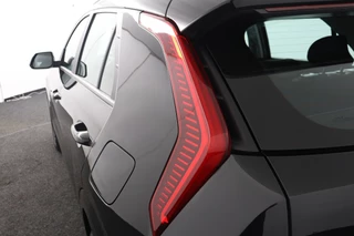Kia Niro 1.6 GDi Hybrid DynamicLine  - Navigatie - Achteruitrijcamera - Apple & Android Carplay - Climate Control - Virena zekerheidspakket € 895,- / 37