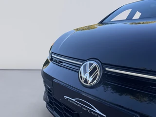 Volkswagen Golf 1.5 eHybrid GTE / 5JR Garantie / Pano / Leer / Trekhaak / Matrix / Keyless / DCC / HUD / 11