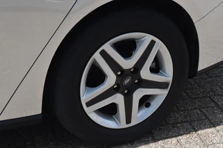 Ford Focus Wagon 1.0 EcoBoost Hybrid Connected Navigatie | Carplay | Cruise | Airco | 12 mnd BOVAG garantie | / 20