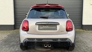 Mini 3-Deurs 2.0 John Cooper Works JCW Pack | Pano | HUD | Camera | CarPlay | Kuip | Dealer OH | / 24