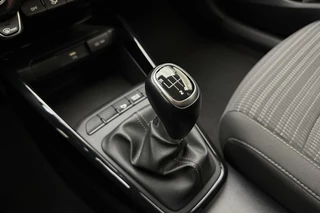 Kia Stonic 1.0 T-GDi 100pk MHEV Dynamic Plus Line | Kia Garantie 2028 | Navigatie | Camera | Climate control | Cruise control | Parkeersensoren | Keyless Start + Entry / 28
