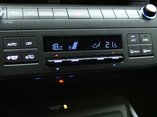 Hyundai Kona Electric N Line business 64.8 kWh Navigatie | Camera | Adaptive cruise / 35