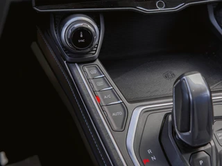 Lynk & Co 01 1.5 Black Edition Panoramadak|360° Camera|ACC|Stoelverwarming|Navi|Carplay / 26