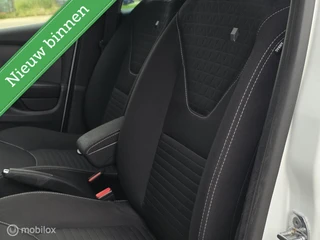 Renault Clio 0.9 TCe Limited / 26