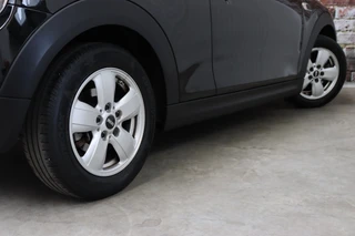 MINI Cooper Hatchback Business 3 deurs  / Navigatiesysteem / Airconditioning / Cruise Control / Bluetooth / Audio / 15 Inch / Elektrisch Pakket / 7