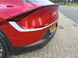 Kia EV6 77.4 kWh  | Afn. Trekhaak | SOH 100% | Half Leder | Adapt. Cruise | Stoel- en stuurverwarming | Apple/Android / 94