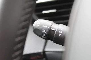 Peugeot 2008 1.2 PureTech 100PK Allure Pack  | Adaptieve Cruise | Origin NL | Dealer Onderhouden | Camera / 15