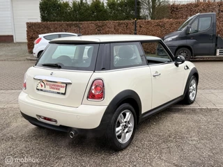 Mini 1.6 one airco stoelverwarm. 1e eigenaar 86dkm nw apk / 6