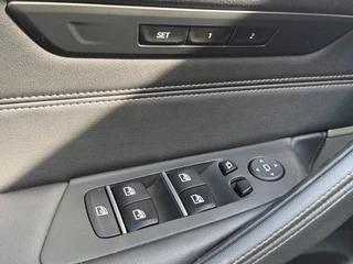 BMW 5 Series Touring 530e M sport PLUS panoramadak, electr trekhaak, lazer, VOL OPTIES! 1 e eigenaar, Origineel NL auto met nap / 48