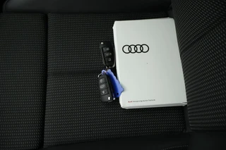 Audi Q3 45 TFSIe 245pk S edition Trekhaak Keyless Stoelverwarming Navigatie Adaptive Cruise S-Line / 41