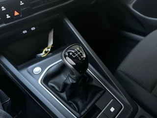 Volkswagen Golf Variant 1.0 TSI 110pk Golf Trekhaak Parkeersensoren Stoelverwarming / 11