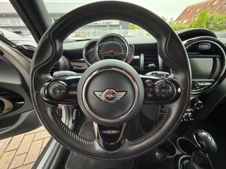Mini Mini 1.5 Cooper Chili Serious Business / Works / Pano / H&K / Led / Sportleder / Cruise . / 31