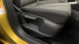 Volkswagen T-Roc 1.0 TSI Style Business PANO LM TREKHAAK DAB CRUISE. / 22