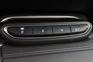 Jeep Avenger 1.2 e-Hybrid Summit Keyless JBL Elektrische Achterklep Achteruitrijcamera / 26