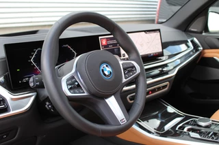 BMW X5 xDrive50e M-Sport Pro  | Vierwielbesturing | Trekhaak | Spoilerpakket | H&K | Panoramadak | Luchtvering / 5