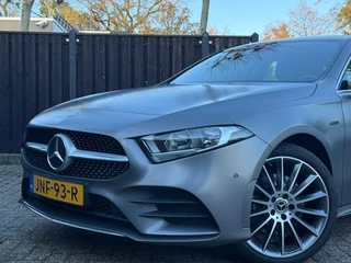 Mercedes-Benz A-klasse 250 e AMG Line / 16