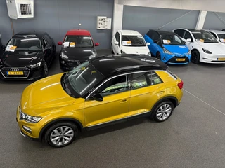 Volkswagen T-Roc 1.0 TSI Style/ NL auto/ Parkeersensoren/ Navi/ LMV / 42