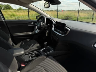 Kia Ceed Sportswagon 1.0 T-GDi DynamicLine Achteruitrijcamera | PDC | Trekhaak | Carplay | / 24