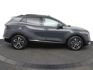 Kia Sportage 1.6 T-GDi Hybrid DynamicPlusLine  - Kantel/Schuifdak - Stoel en stuur verwarming - Parkeersensoren - Navigatie- Fabrieksgarantie tot 10-2031 / 10