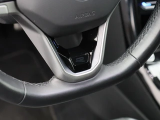 Volkswagen T-Roc 1.5 TSi R-Line Business 150 Pk Automaat | Trekhaak | Carplay | Virtual Cockpit | Adaptive Cruise | Keyless | Elektrische Achterklep | 18 Inch / 24