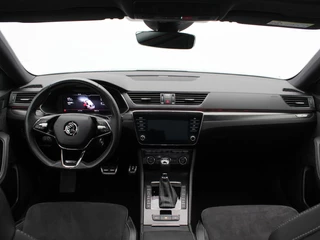 Škoda Superb 1.4 TSi 218 Pk iV Sportline Business | Panoramadak | Adaptive Cruise | Stuur/Stoel Verwarming | CarPlay | 19 Inch | 89.796 Km !! / 38