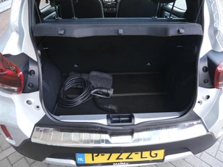 Dacia Spring Expression 27 kWh | Achteruitrijcamera | Parkeersensoren achter | Lichtmetalen velgen | Airco | Navigatiesysteem | Bluethooth | Elektrisch bedienbare ramen / 10