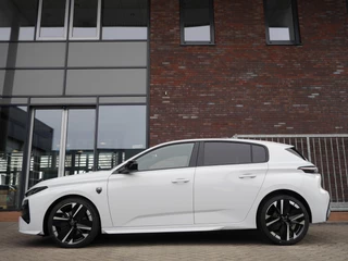 Peugeot 308 1.2 Hybrid 145 e-DCS6 GT € 6000,- DEMOVOORDEEL! | AGR stoelen | Stoel en stuurverwarming | Camera rondom | Adaptieve cruise control | Panoramadak | Afneembare trekhaak | Full led | 18 inch lichtmetalen velgen / 8