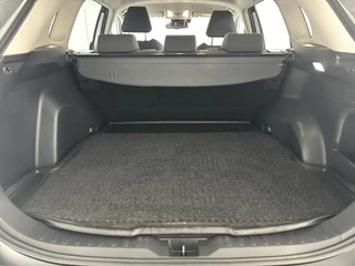 Toyota RAV4 2.5 Hybrid AWD Dynamic Trekhaak | 18'' L.M. Velgen | Elektrische Achterklep / 21