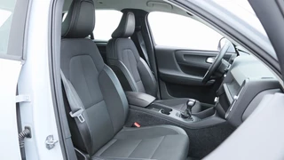Volvo XC40 1.5 T3 Momentum Navigatie | Stoelverwarming | Trekhaak / 20
