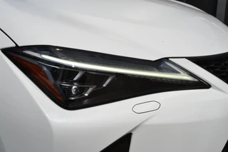 Lexus UX 250h F Sport Design NL-AUTO FACELIFT STOELVERW TRIPLE-LED / 12
