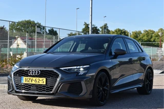 Audi A3 Sportback 35 TFSI edition one 3x S-Line 150pk  | Stoelverwarming | Camera | Virtual Cockpit | DAB | Carplay/Android | Full LED