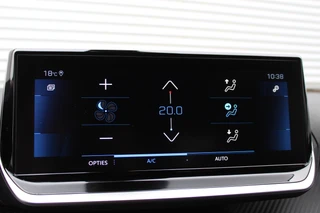 Peugeot 2008 1.2 PureTech 100PK Allure Pack  | Adaptieve Cruise | Origin NL | Dealer Onderhouden | Camera / 22