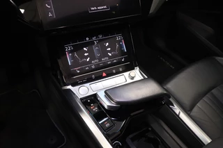 Audi e-tron e-tron 50 quattro Launch edition plus 71 kWh  Memory Keyless Go/Start ACC ECC Carplay / 11
