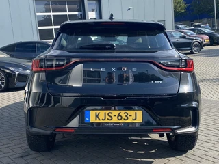 Lexus LBX 1.5 2WD STOELVERW STUURVERW PARK-SENSOR BLIND-SPOT CARPLAY LENDESTEUN / 6