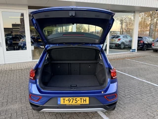 Volkswagen T-Roc 1.0 TSI Life  | LED | Apple Carplay | Adapt. Cruise | DAB+ | PDC v+a incl. Camera / 12